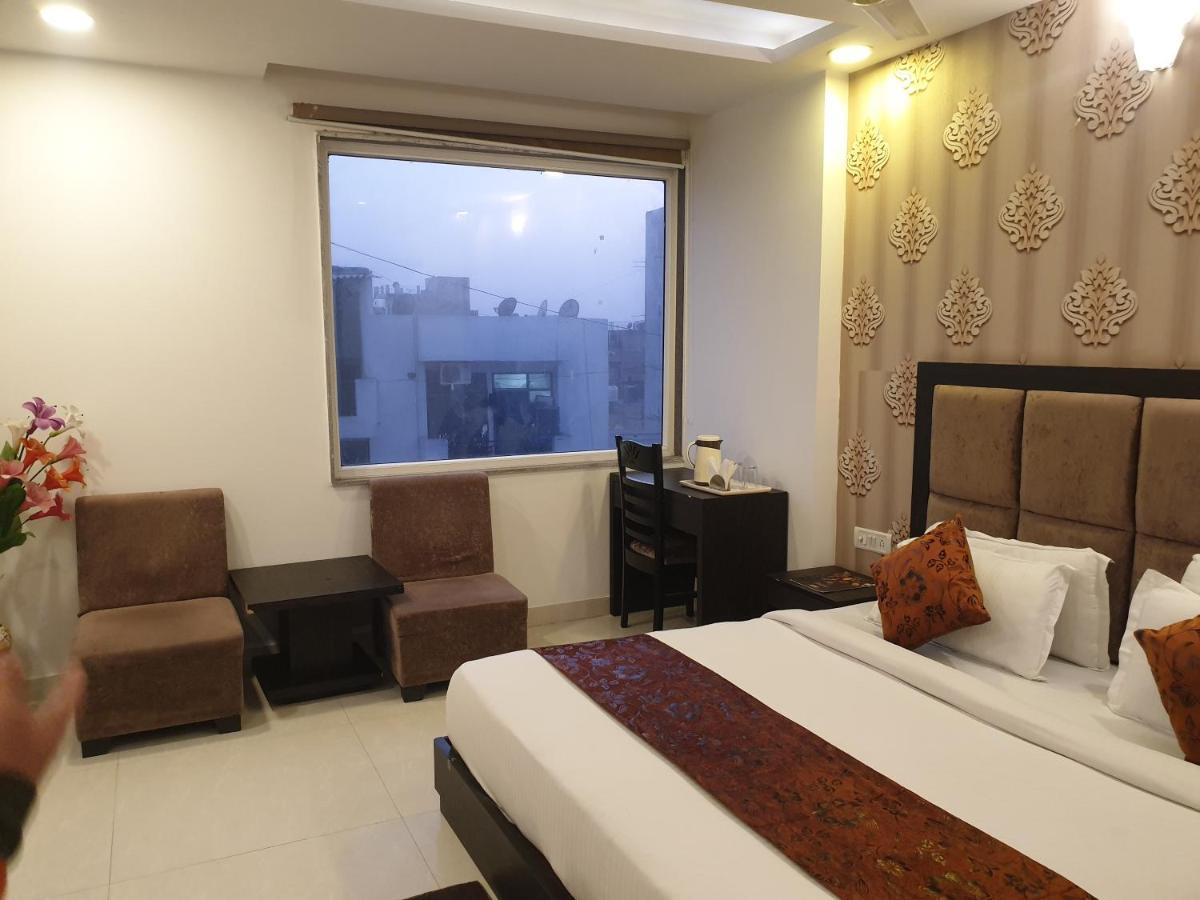 Hotel Aashiyana Inn New Delhi Eksteriør billede